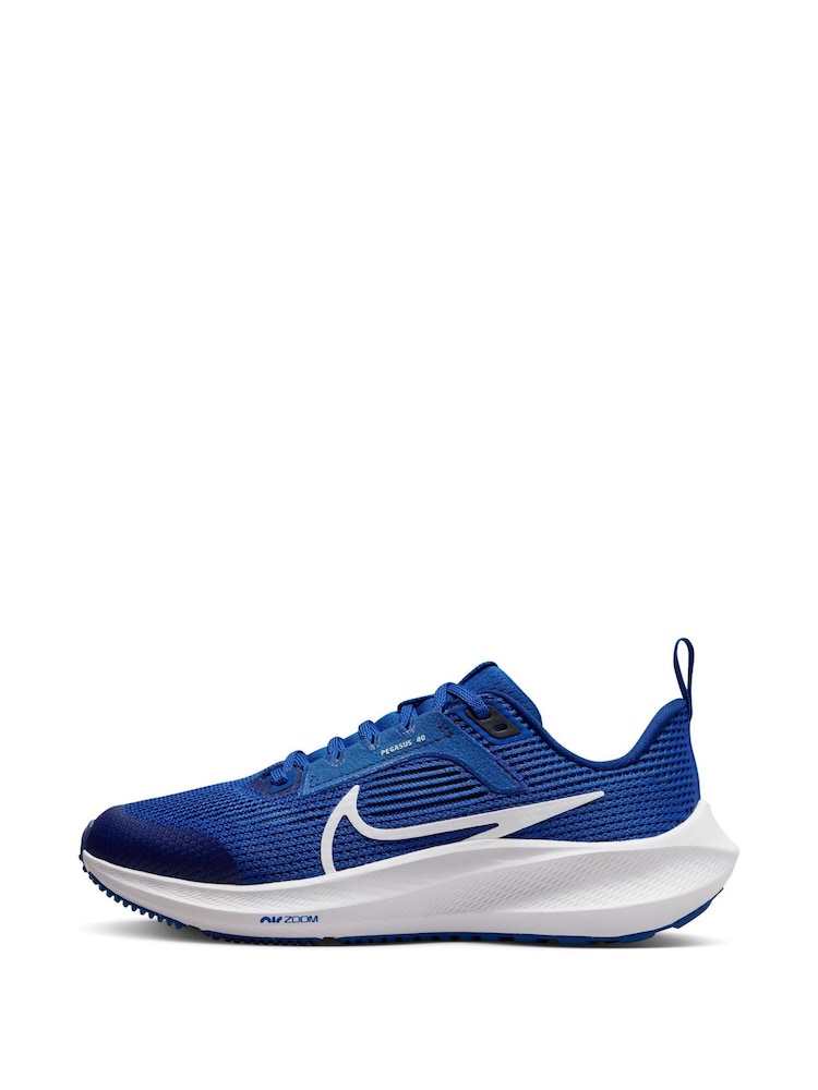 Nike Blue Air Zoom Pegasus 40 Youth Running Trainers - Image 2 of 11 Nike Blue Air Zoom Pegasus 40 Youth Running Trainers - Image 2 of 11