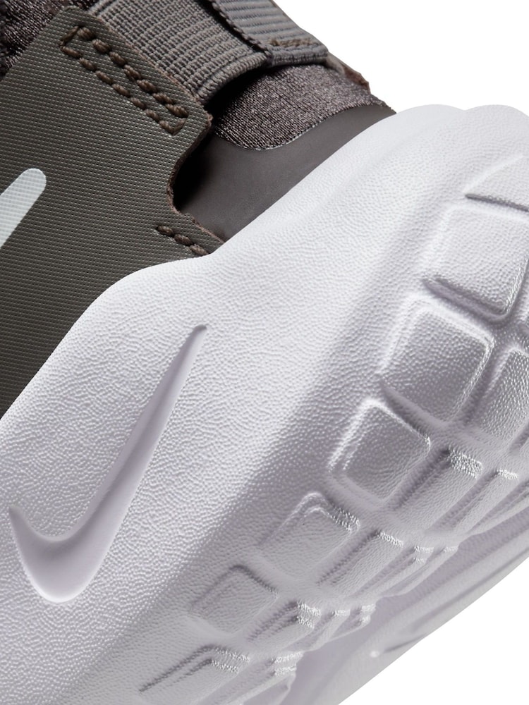 Nike Grey Flex Runner 2 Junior Trainers - Image 10 of 10