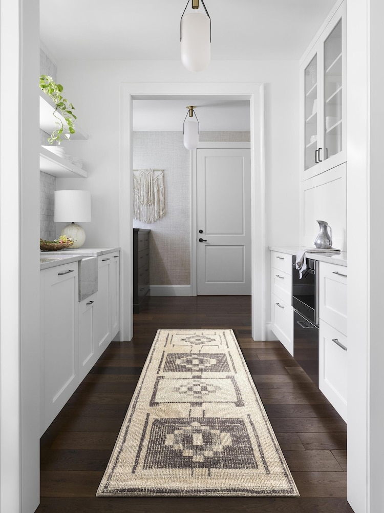 LIVABLISS Black Solana Becki Owens Global Rug - Image 2 of 6 LIVABLISS Black Solana Becki Owens Global Rug - Image 2 of 6