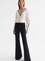 Reiss Camel/Coral Nina Colourblock Stripe V-Neck Jumper - Image 3 of 6