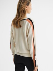 Reiss Camel/Coral Nina Colourblock Stripe V-Neck Jumper - Image 5 of 6