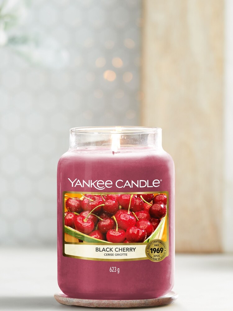 Yankee Candle Red Large Jar Cherry Candle - Image 1 of 4 Yankee Candle Red Large Jar Cherry Candle - Image 1 of 4