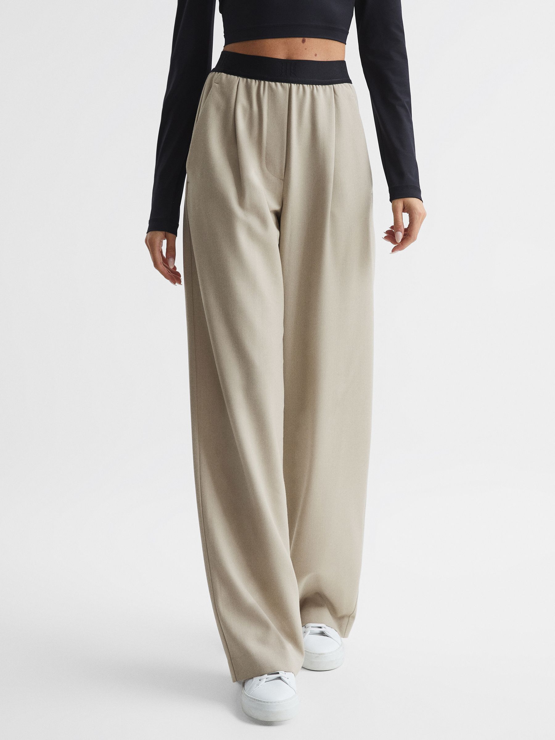 Reiss Womens Lucia Wide-leg Elasticated-waist Stretch-woven Trousers Neutral In Burgundy
