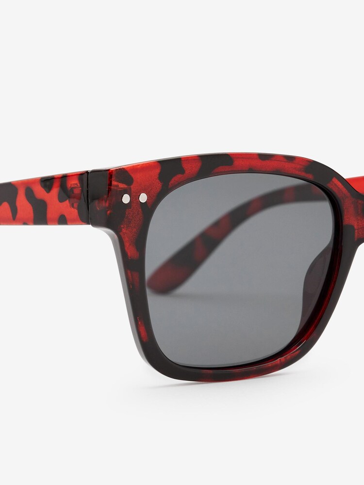 Red Preppy Style Polarised Sunglasses - Image 5 of 5