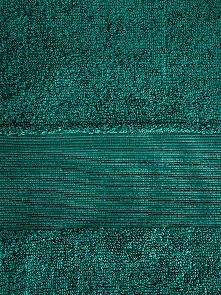 Catherine Lansfield Set of 2 Green Anti-Bacterial 100% Cotton Towels - Image 4 of 4