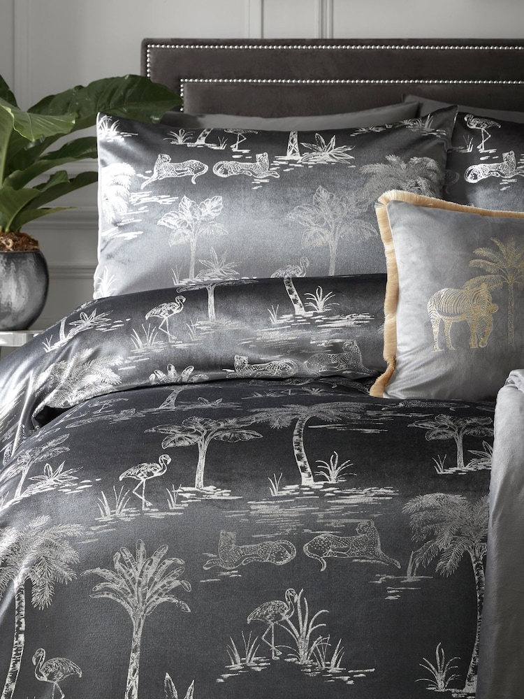 Laurence Llewelyn-Bowen Grey Oasis Velvet Duvet Cover and Pillowcase Set - Image 2 of 4