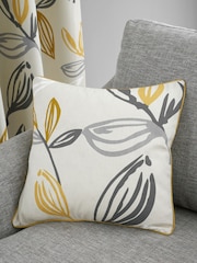 Fusion 100% Cotton Ensley Square Cushion - صورة 1 من 3