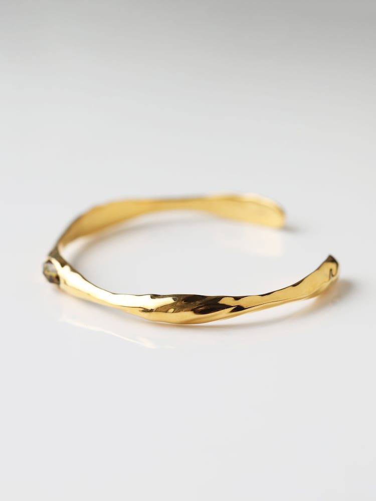 Carrie Elizabeth Gold Molten Olive Quartz Bangle - Image 5 of 5 Carrie Elizabeth Gold Molten Olive Quartz Bangle - Image 5 of 5