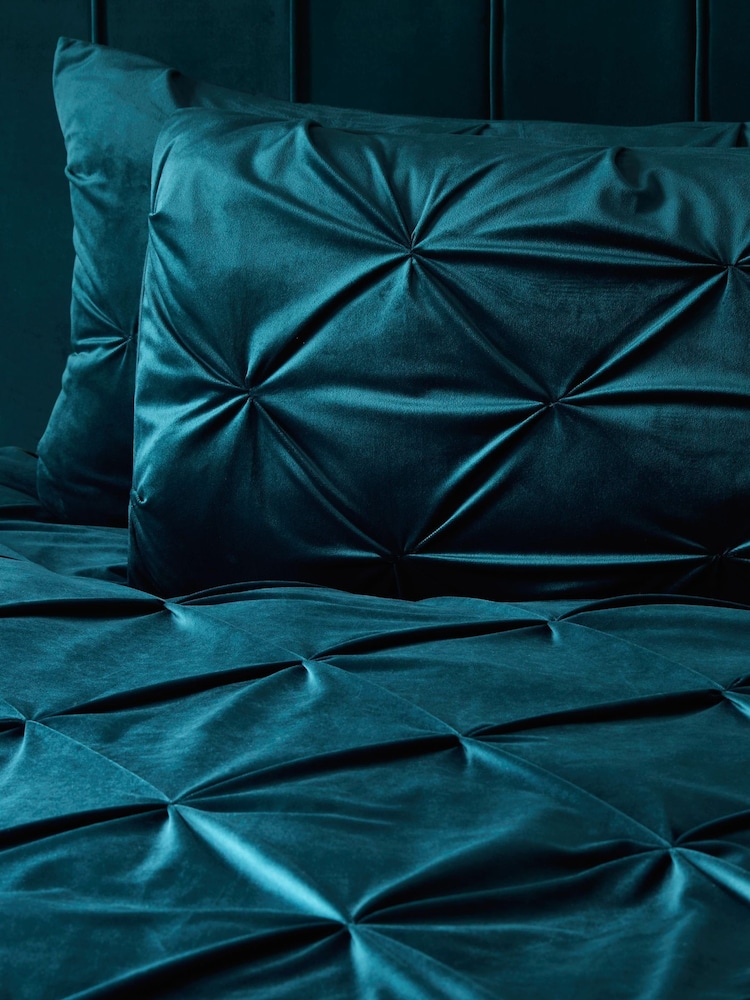 Soiree Mira Velvet Duvet Cover and Pillowcase Set - صورة 3 من 3