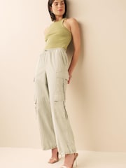 Salbeigrün - Cargohose im Utility-Stil - Bild 2 von 9