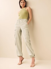 Salbeigrün - Cargohose im Utility-Stil - Bild 5 von 9