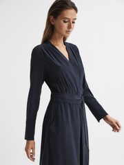 Reiss Navy Illaria Silk Robe - Image 4 of 7