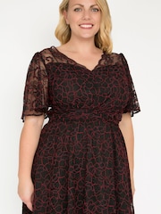 Jolie Moi Red Flare Sleeved Lace Midi Dress - Image 4 of 5