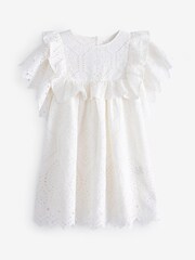 Creme - Gerüschtes Kleid aus Baumwolle mit Lochstickereien (3 bis 16 Jahre) - Bild 6 von 7