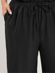 Negro - Pantalones de conjunto con pernera ancha de Yours Curve - Imagen 4 de 6