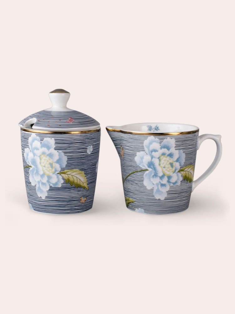 Laura Ashley Blue Heritage Collectables Milk Jug And Sugar Pot Set - Image 3 of 3