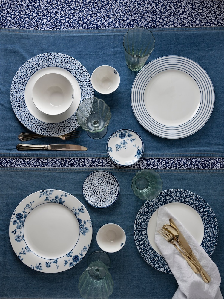 Laura Ashley Set of 4 Blue Blueprint Collectables 26cm Plates - Image 2 of 2 Laura Ashley Set of 4 Blue Blueprint Collectables 26cm Plates - Image 2 of 2