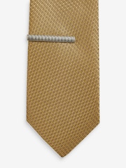 Mustard Yellow Slim Textured Tie And Clip Set - Image 3 of 3
