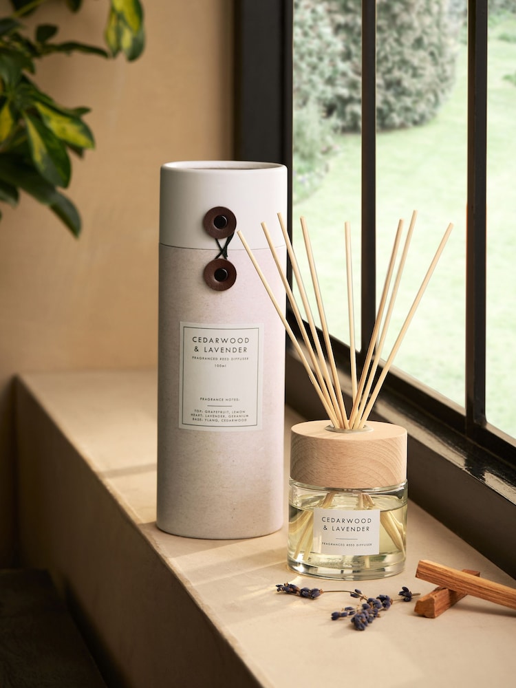 Bronx Cedarwood and Lavender 100ml Fragranced Reed Diffuser - Image 1 of 3