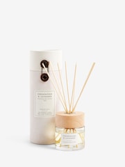 Bronx Cedarwood and Lavender 100ml Fragranced Reed Diffuser - Image 3 of 3