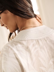 Nina Campbell Grey Palmetto 3/4 sleeve kimono - Image 4 of 8