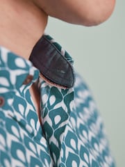 Blau - Kurzärmeliges Oxfordhemd aus 100 % Baumwolle mit geometrischem Print - Bild 6 von 9