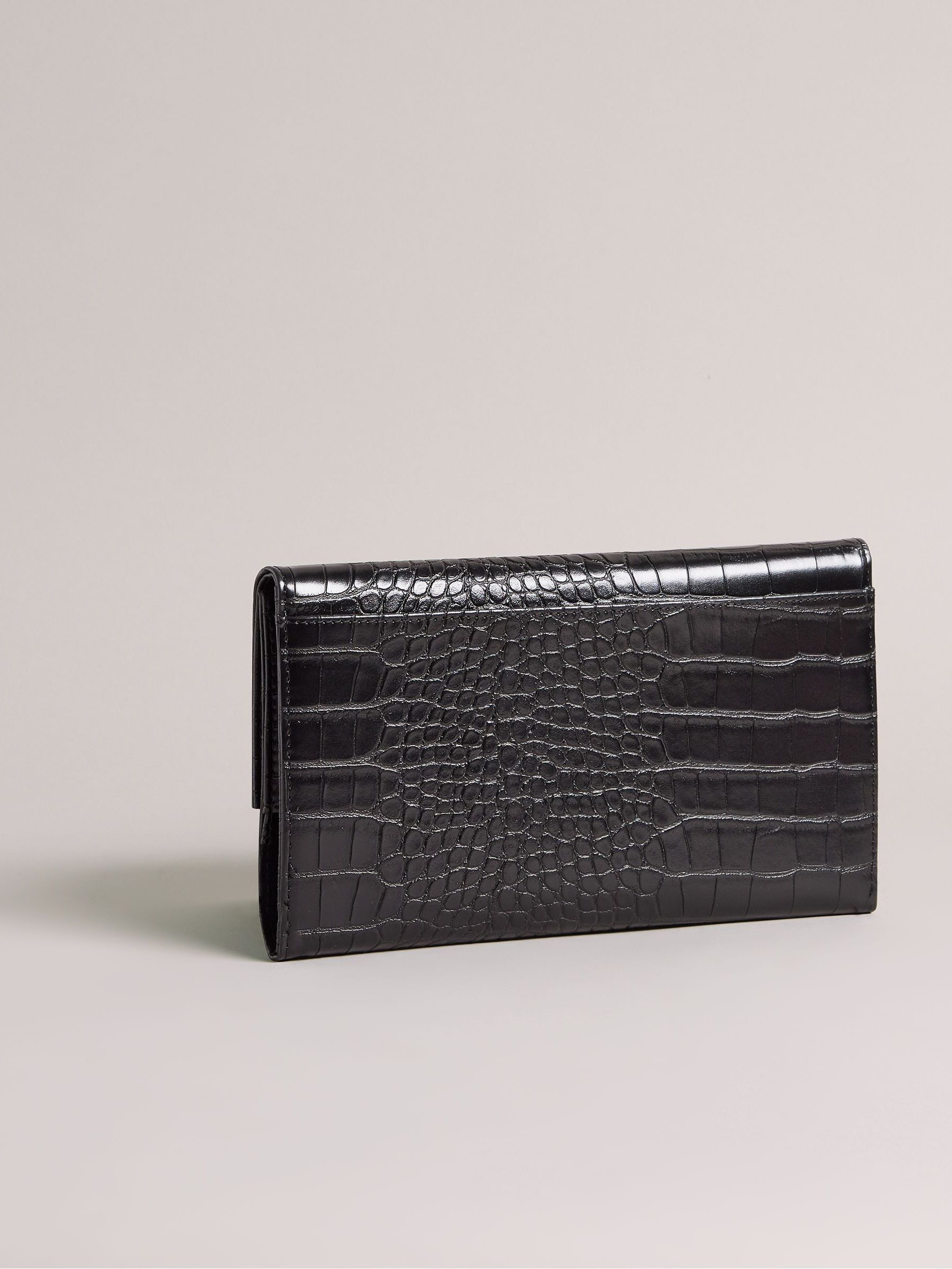 Passport cover ted baker 2025