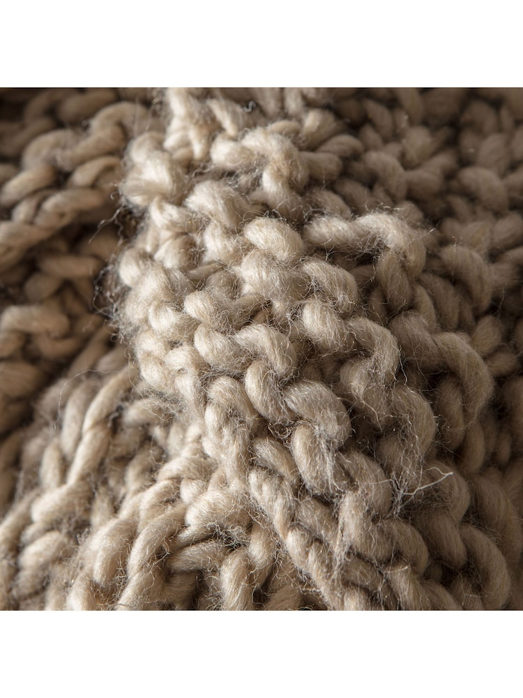 Gallery Home Natural Moss Chunky Knitted Throw - Image 2 of 5
