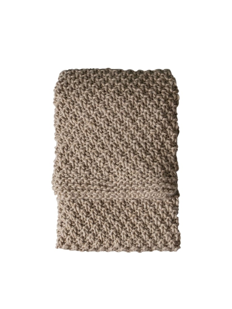 Gallery Home Natural Moss Chunky Knitted Throw - Image 5 of 5