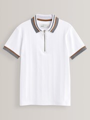 Weiß - Strukturiertes Polo-Shirt mit RV-Kragen (3–16 Jahre) - Bild 1 von 4