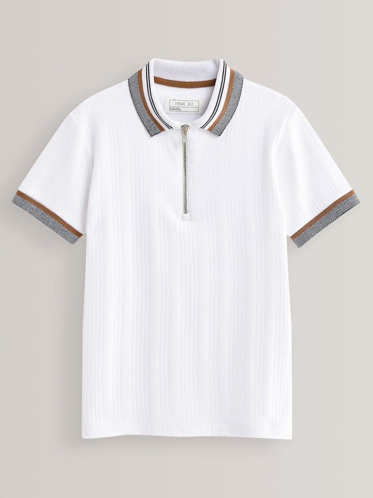 Weiß - Strukturiertes Polo-Shirt mit RV-Kragen (3–16 Jahre) - Bild 1 von 4