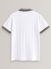 Weiß - Strukturiertes Polo-Shirt mit RV-Kragen (3–16 Jahre) - Bild 2 von 4