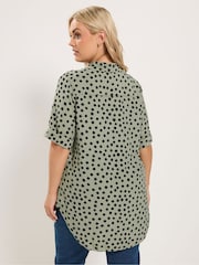 Yours Curve Green Overhead Half Placket Shirt - Image 3 of 6