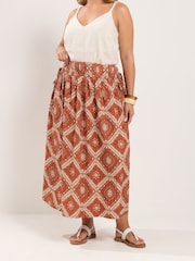 Yours Curve Red Printed Co-Ord Skirt - Image 3 of 7