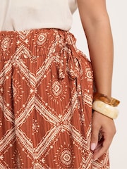 Yours Curve Red Printed Co-Ord Skirt - Image 5 of 7