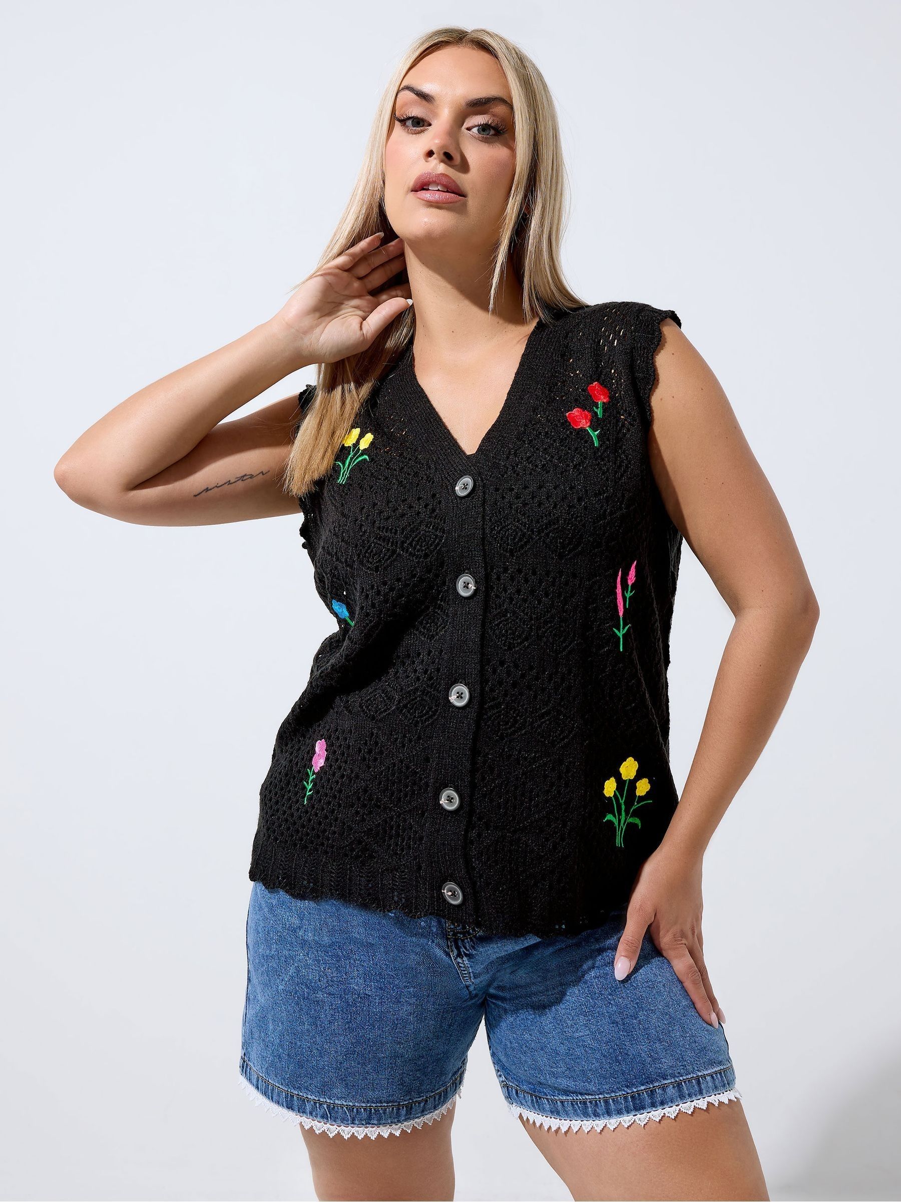 Yours Curve Women's Black Limited Mini Ditsy Knitted Waistcoat