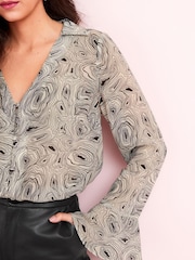 Black and Cream Swirl V-Neck Long Sleeve Blouse - Image 4 of 5