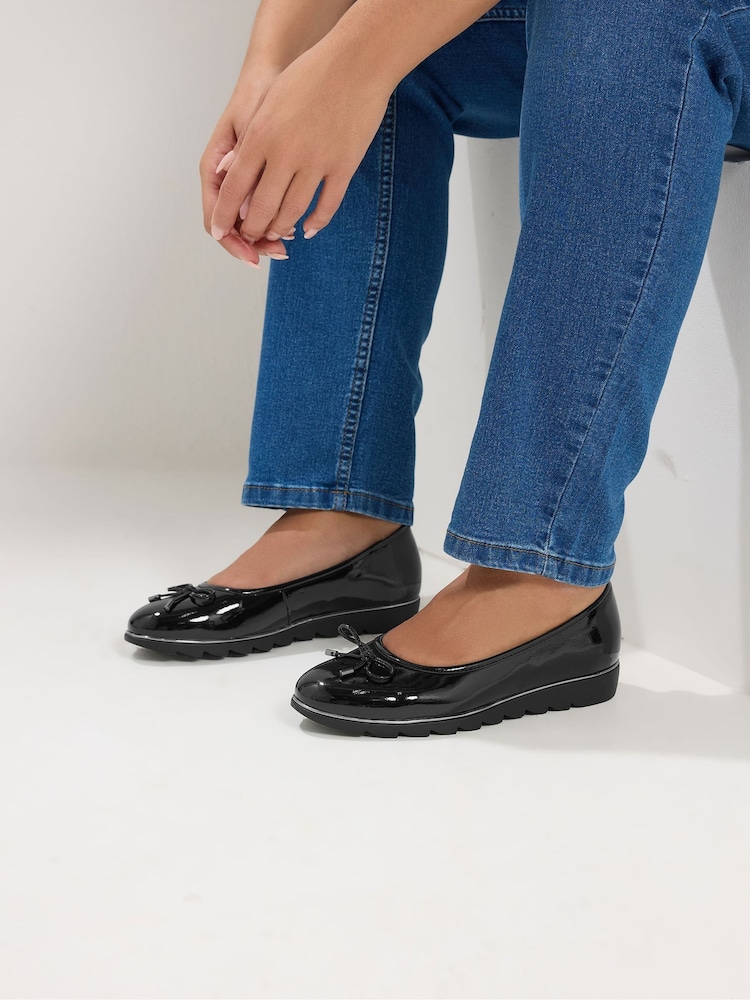 Yours Curve Black Wide Fit Metal Rand Bow Wedge Ballet Pumps - Image 1 of 6 Yours Curve Black Wide Fit Metal Rand Bow Wedge Ballet Pumps - Image 1 of 6