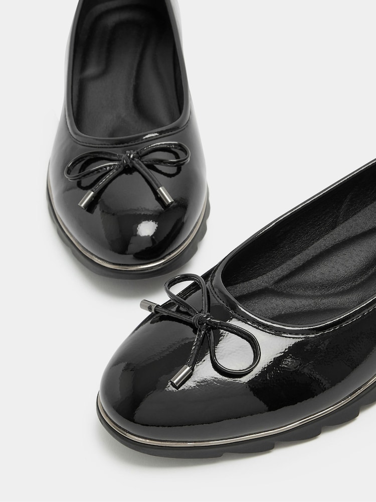 Yours Curve Black Wide Fit Metal Rand Bow Wedge Ballet Pumps - Image 6 of 6 Yours Curve Black Wide Fit Metal Rand Bow Wedge Ballet Pumps - Image 6 of 6