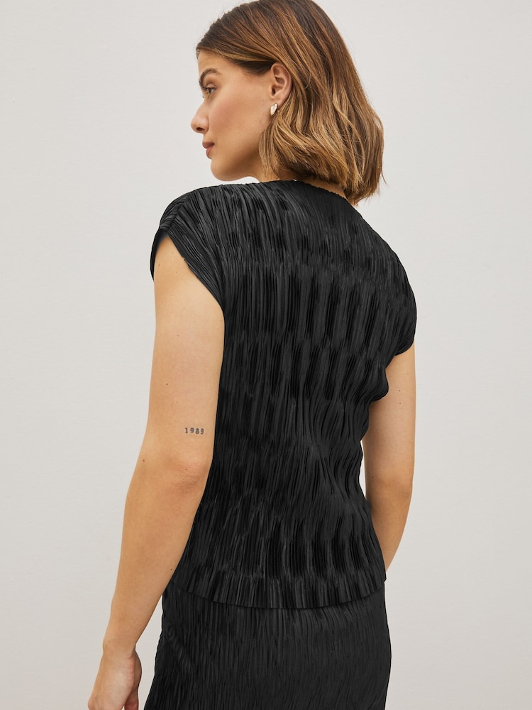 Black Co Ord Plisse Short Sleeves V-Neck Top - Image 1 of 5 Black Co Ord Plisse Short Sleeves V-Neck Top - Image 1 of 5