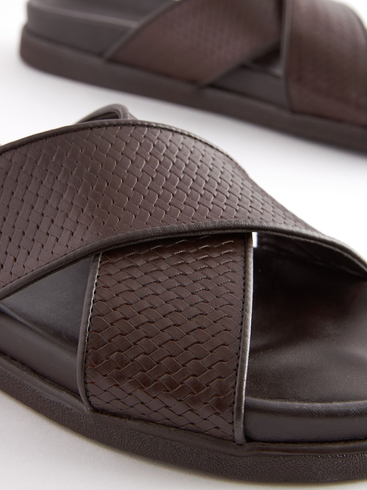 Brązowy - Embossed Leather Cross Strap Sandals - Image 5 of 6