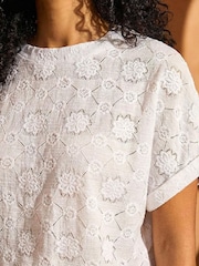 Roman White Textured Boxy T-Shirt - Image 4 of 4