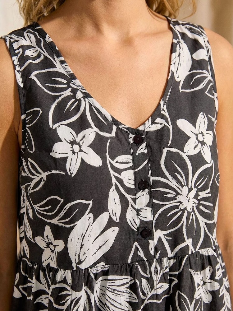 Roman Black Floral V-Neck Buttoned Top - Image 4 of 4 Roman Black Floral V-Neck Buttoned Top - Image 4 of 4