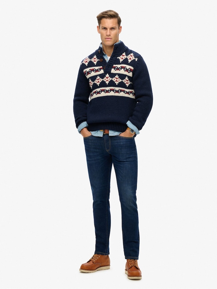 Blau - Superdry, gerade geschnittene Slim-Fit-Jeans aus Baumwolle - Bild 1 von 9 Blau - Superdry, gerade geschnittene Slim-Fit-Jeans aus Baumwolle - Bild 1 von 9
