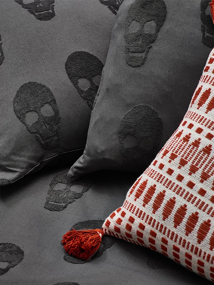 Furn Grey Skulls Tufted 100% Cotton Duvet Cover and Pillowcase Set - Image 4 of 4
