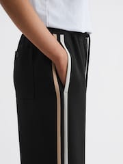 Reiss Black Odell Petite Wide Leg Pull On Trousers - Image 4 of 7