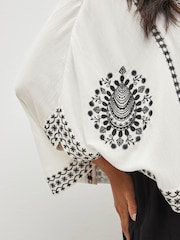 White Embroidered Kimono - Image 4 of 5