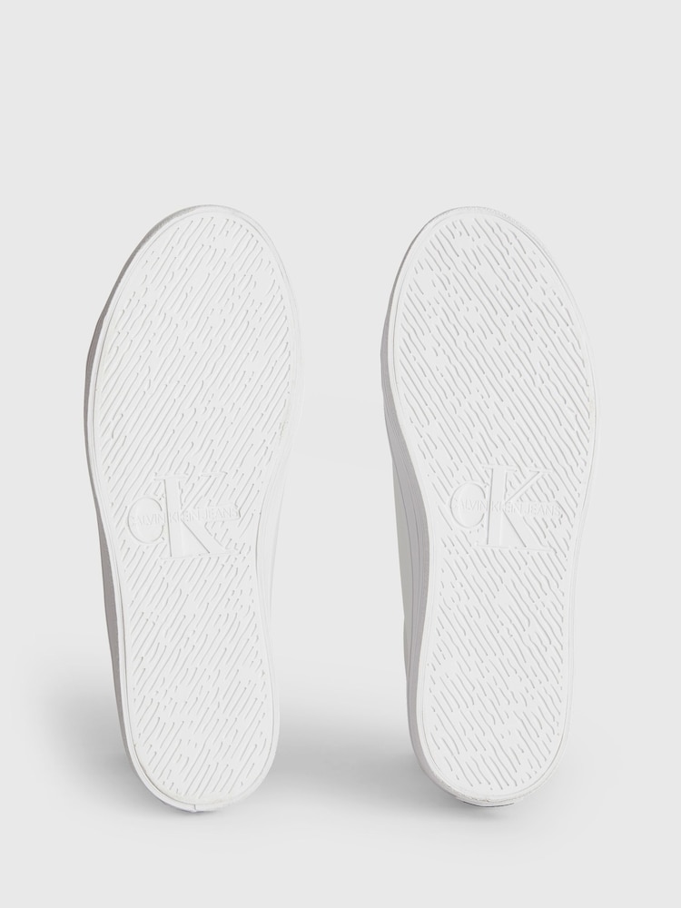 Calvin Klein Graz Faltform Turnschuhe mit Monogramm - Image 6 of 7