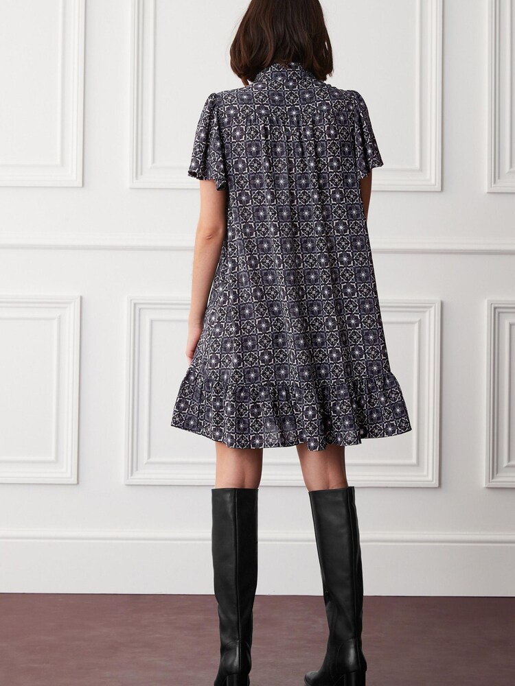 Black Geo Print Mini Short Sleeve Shirt Dress - Image 3 of 5