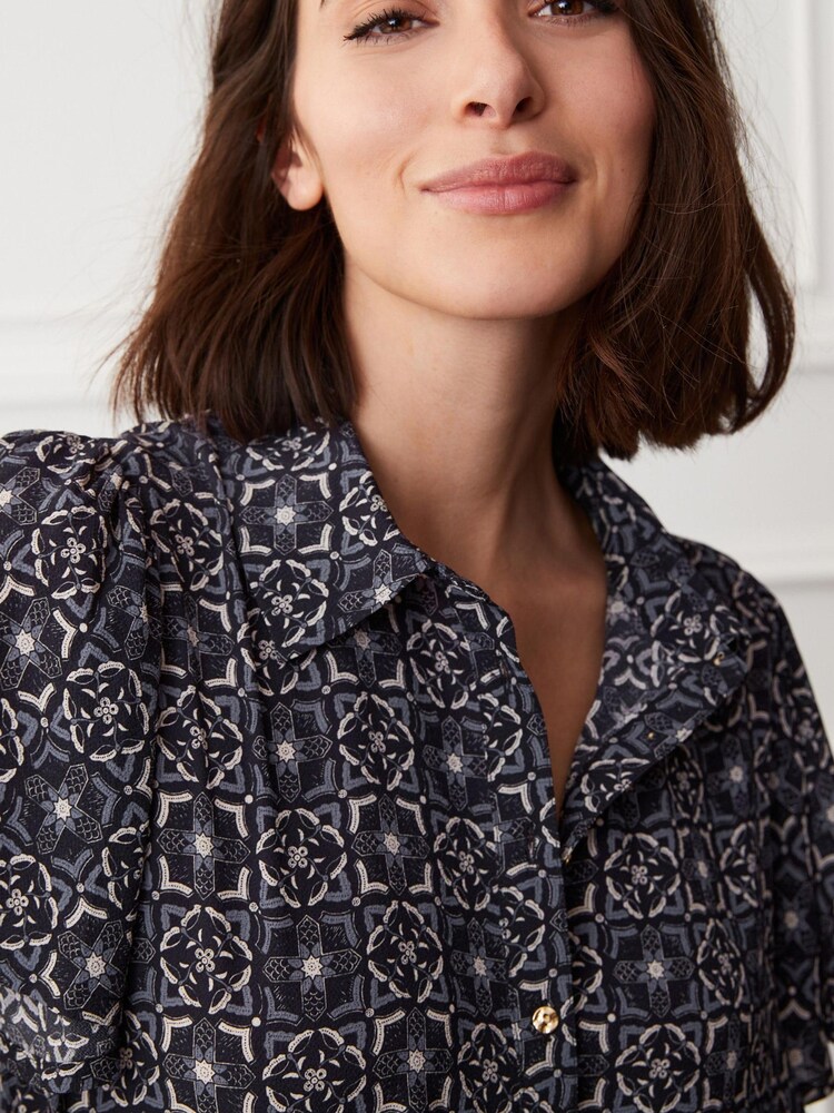Black Geo Print Mini Short Sleeve Shirt Dress - Image 4 of 5
